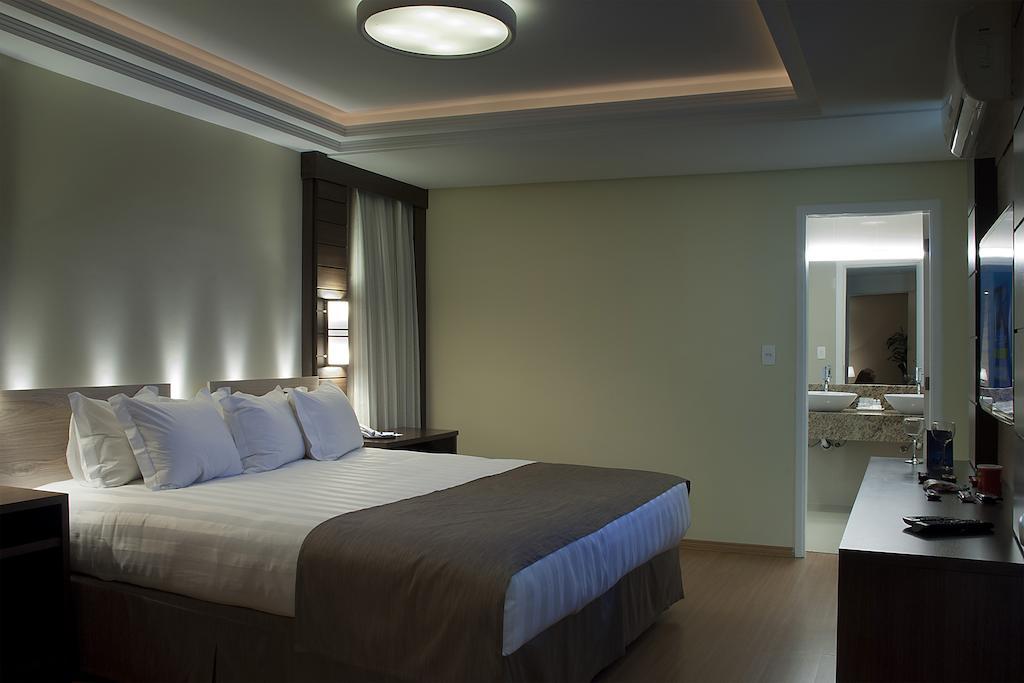 Master Premium Palace Porto Alegre Exterior foto