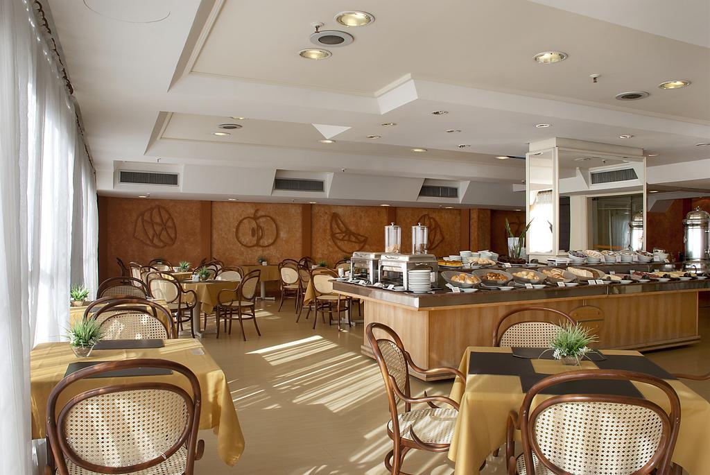 Master Premium Palace Porto Alegre Exterior foto